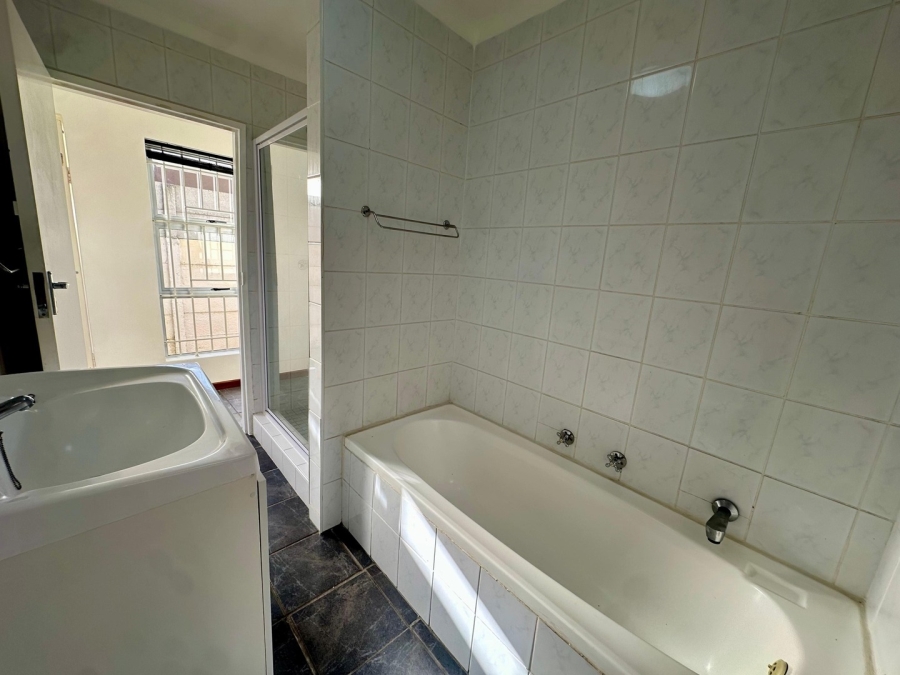 To Let 2 Bedroom Property for Rent in West Beach Western Cape